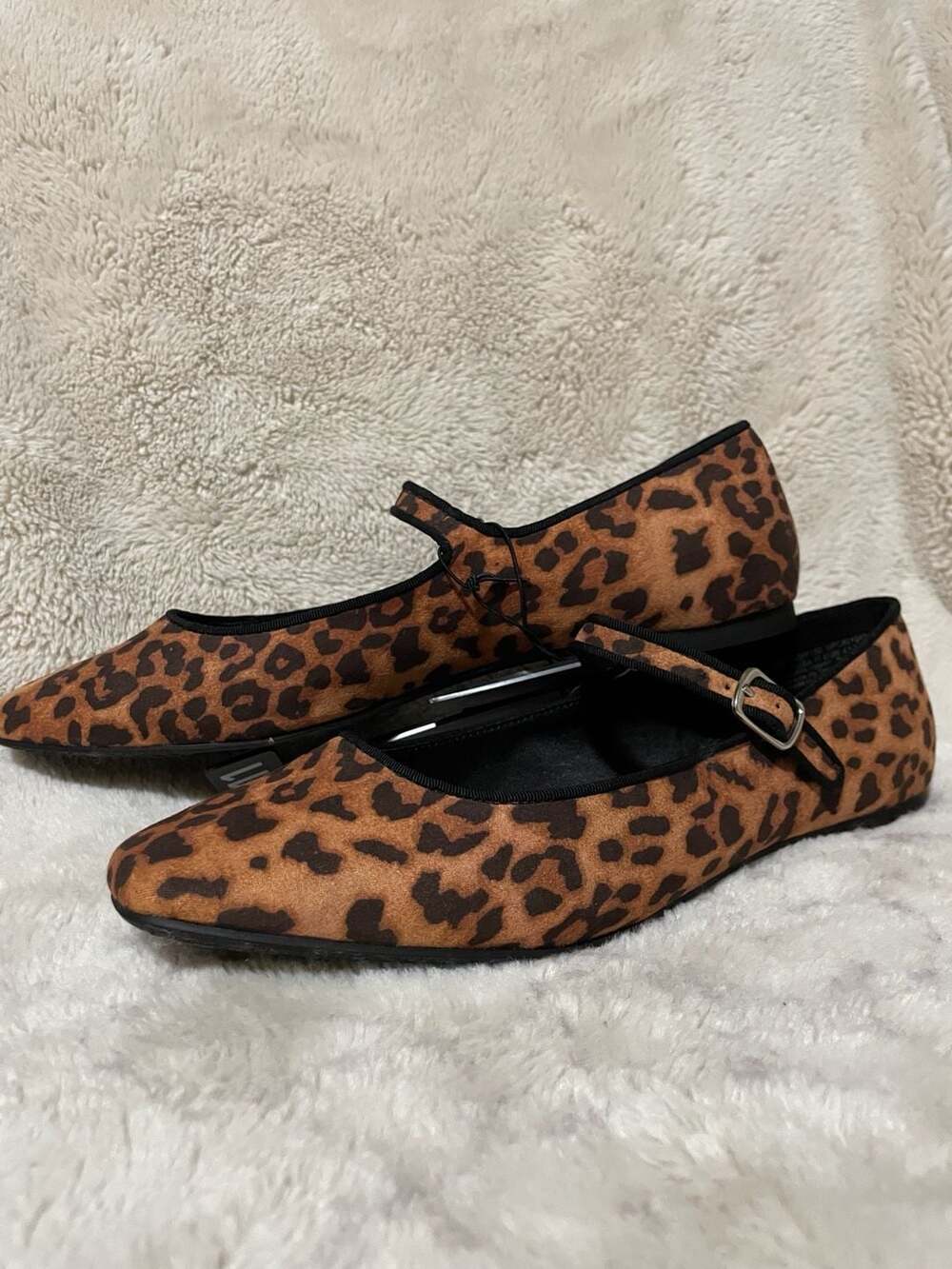 Leopard Print Mary Jane Flats Size 11 - Picture 6 of 7
